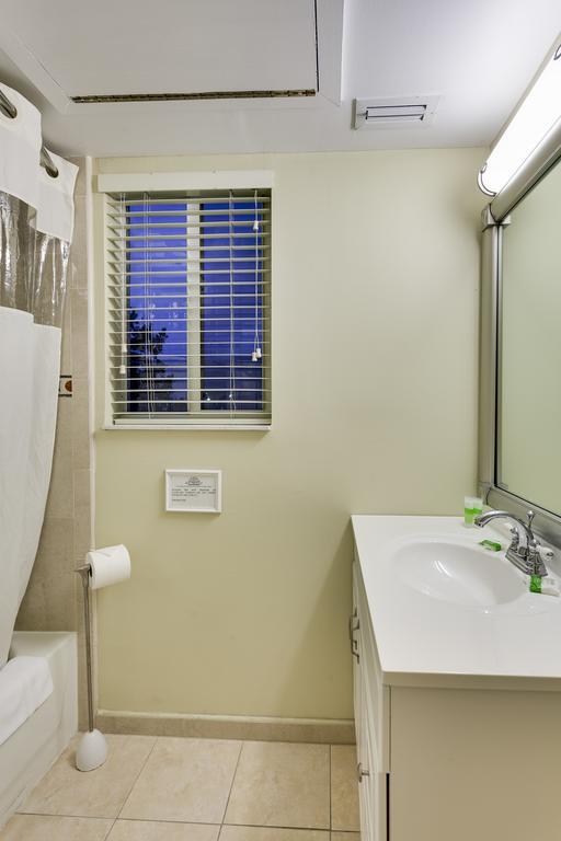 Sun Harbour Boutique Hotel Bal Harbour Екстериор снимка