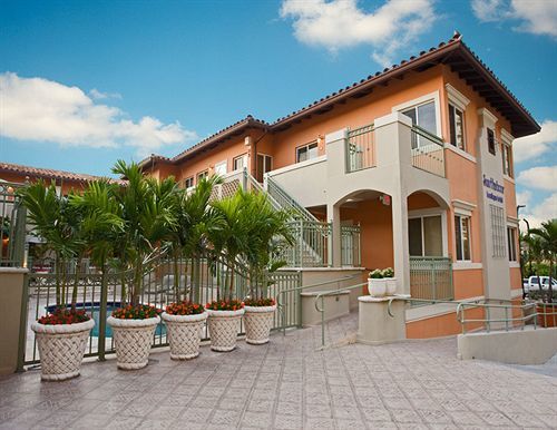 Sun Harbour Boutique Hotel Bal Harbour Екстериор снимка